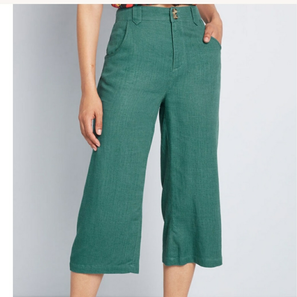 Teal Capris